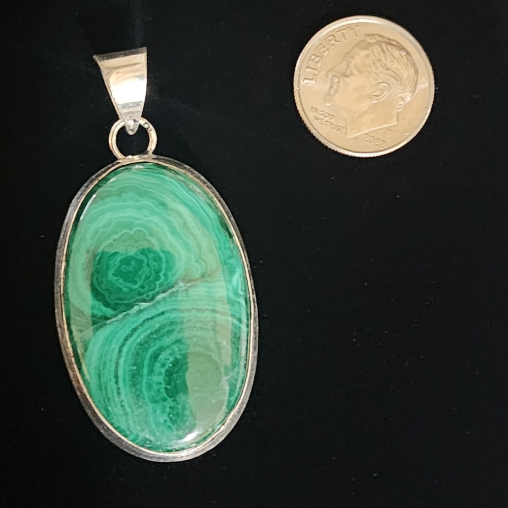 Malachite Pendant 🤍